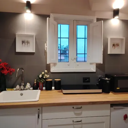 Centrocitta Annaluxuryhouse شقة